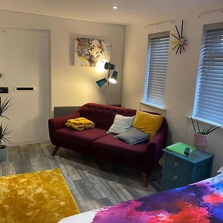 Cosy Studio Apartment Waterlooville Kültér fotó