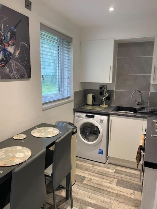 Cosy Studio Apartment Waterlooville Kültér fotó
